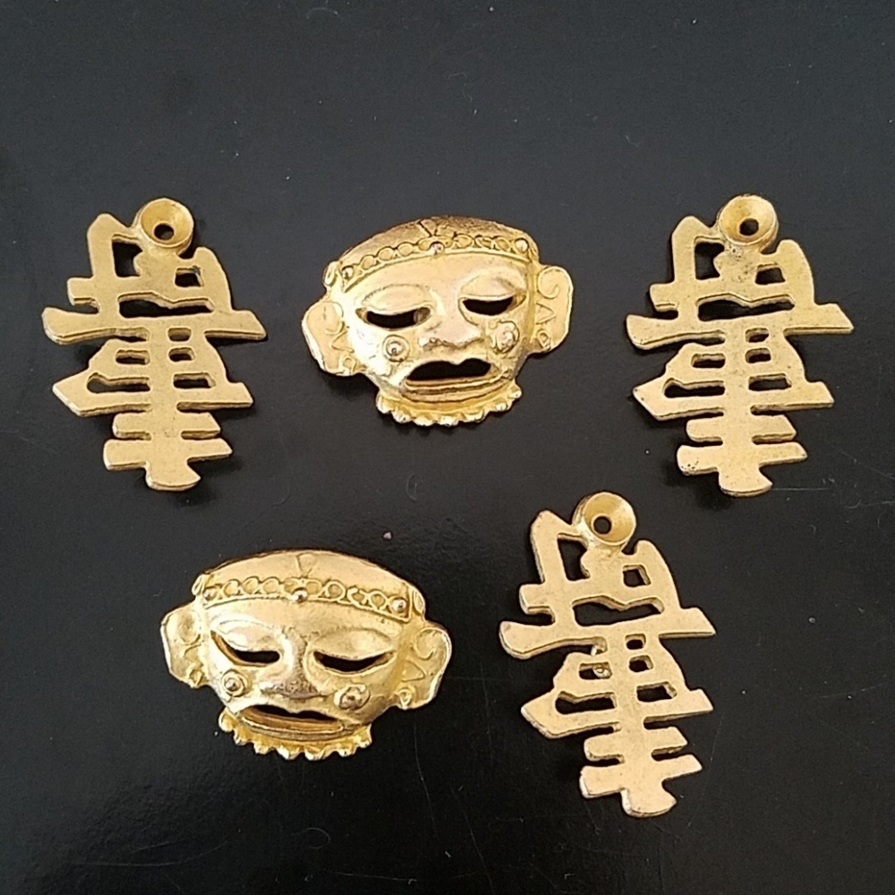 5 Vintage Goldtone Asian Designs Buttons